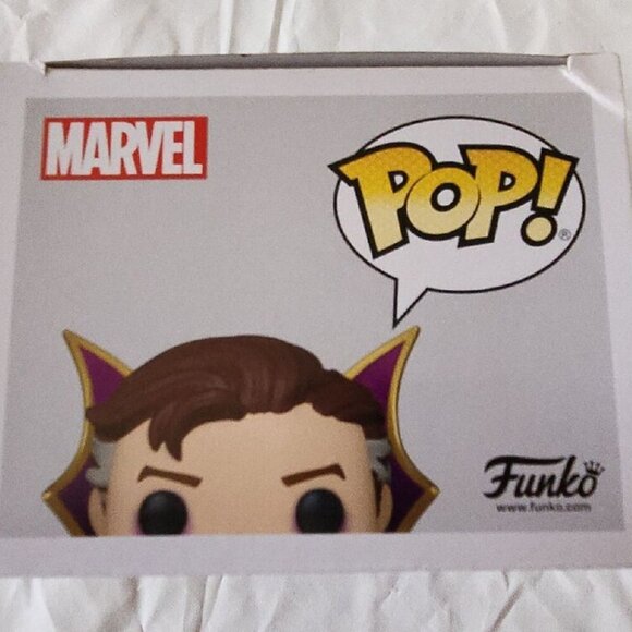 Benedict Cumberbatch signed Funko Pop! What If? Doctor Strange #874 w/COA - Picture 5 of 8